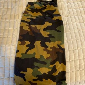 Piphany Buttery soft Leggings size XL